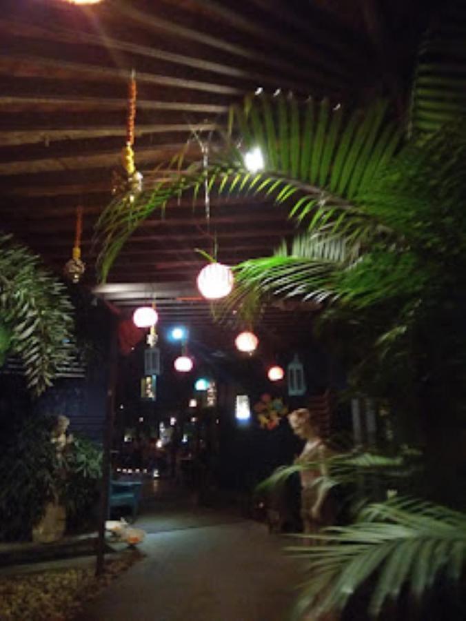 Hotel Sai Saya,ナーシク エクステリア 写真