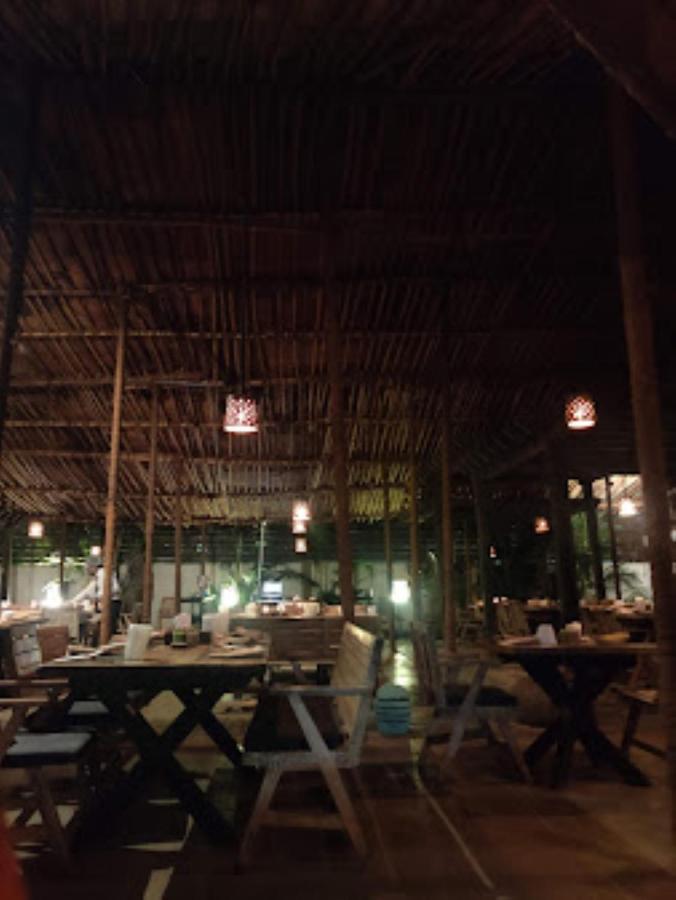Hotel Sai Saya,ナーシク エクステリア 写真